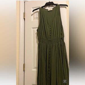 Beautiful olive green dress.  Size 3X